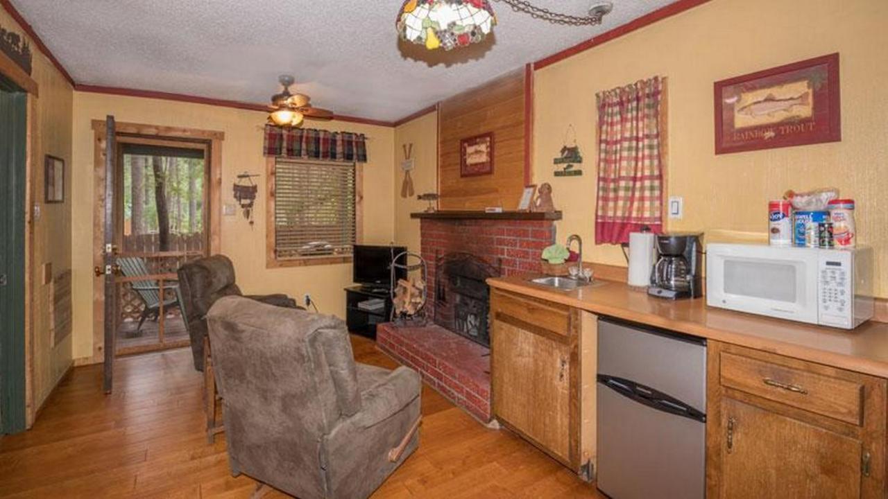Whispering Pine Cabins Ruidoso Exterior photo