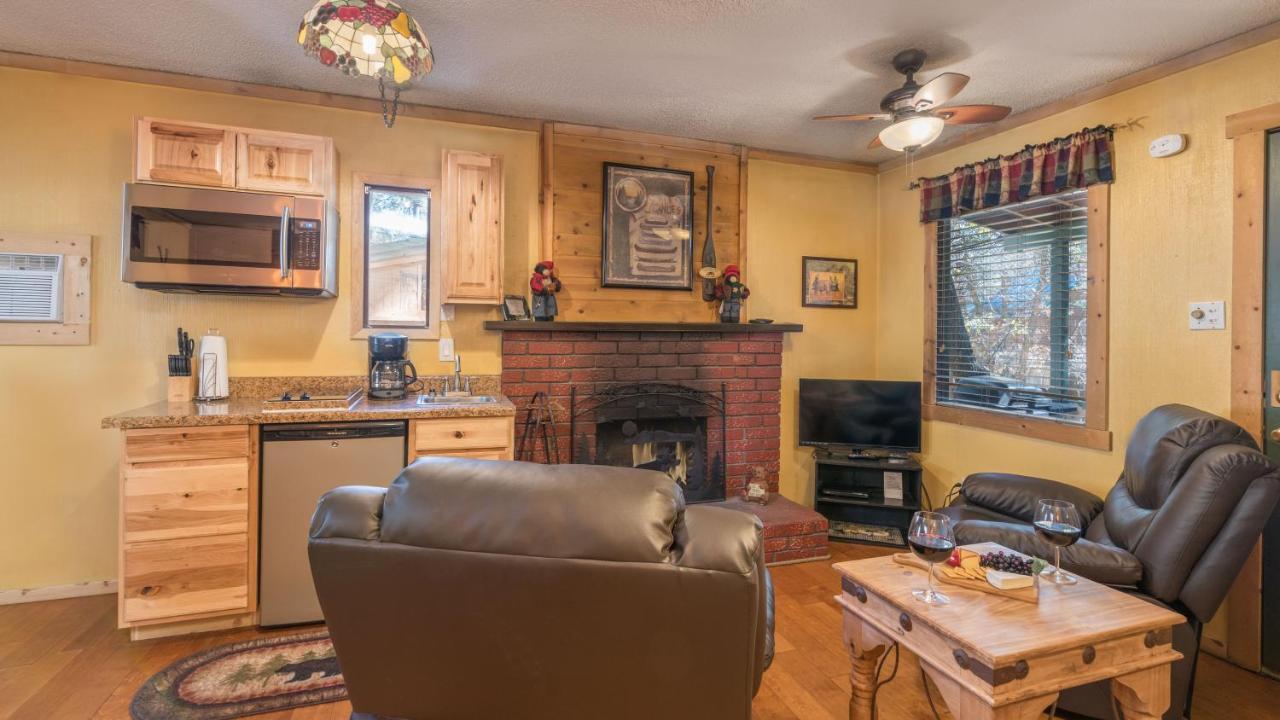Whispering Pine Cabins Ruidoso Exterior photo